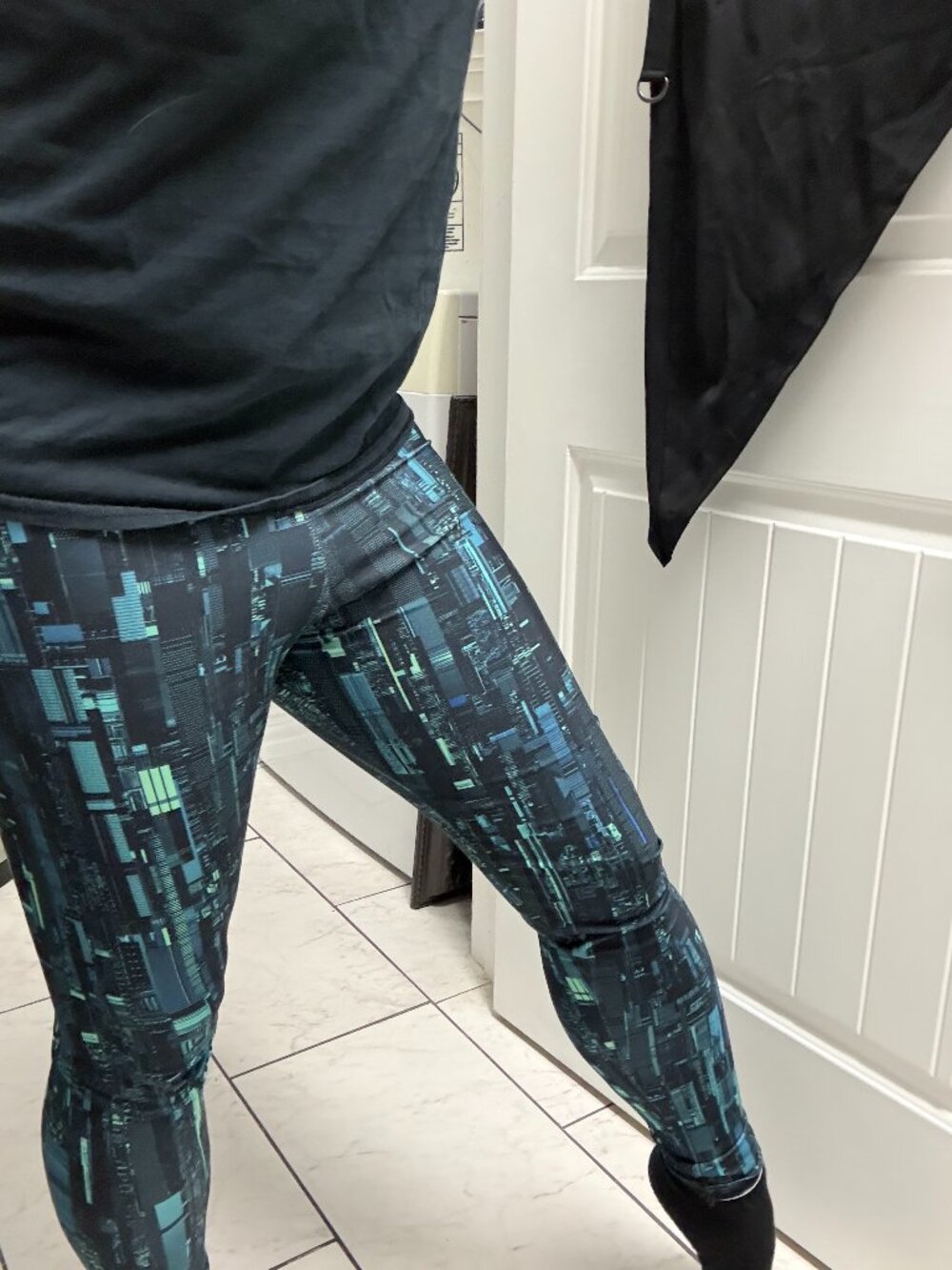 used Dustrial size L SILICON BLUE DURARE LEGGINGS